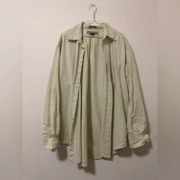 large button up! - Picture 3 of 4